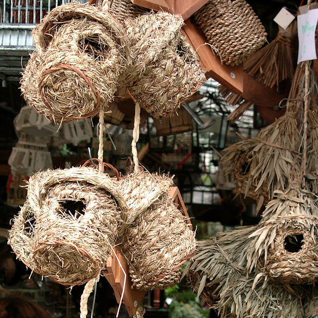 Bird houses, Marché aux fleurs et aux oiseaux, Place Louis Lépine, Île de la Cité, Paris