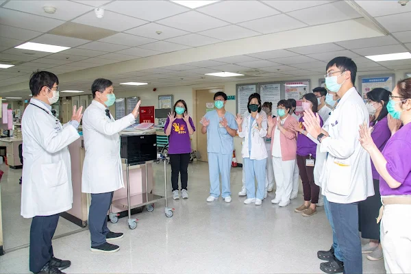 ▲彰基一直致力於洗手運動的推廣，深知洗手是保護病人最有效的方法，攜手實踐「手套護一時，洗手保一世」的理念。（記者林明佑翻攝）