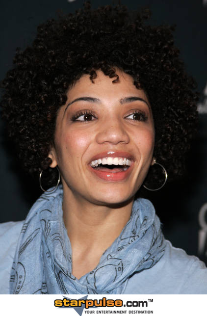 Jasika Nicole pronounced jahSEEkuh Actress Illustrator 1980 Jasika