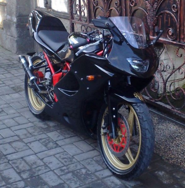 Picture of Kawasaki Ninja 150 Rr Modif