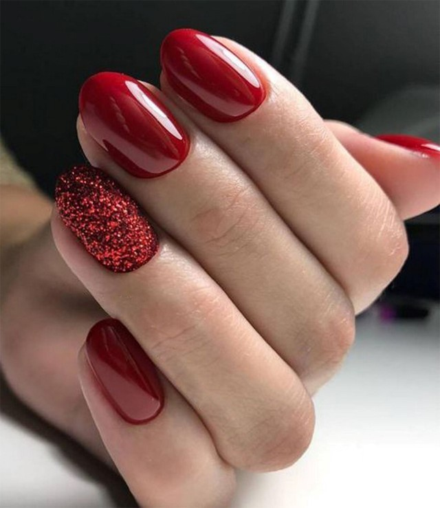 Nail Art Designs -  Beautiful Nail Ideas for Red Manicure #11