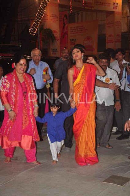 Shilpa Shetty and her son Viaan at "Andheri Ka Raja"