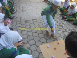 Lomba Halang Rintang Peringatan HUT RI ke 71 Tahun 2016