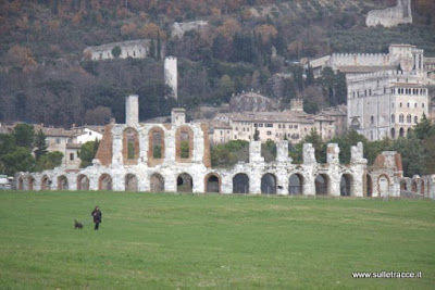 teatro romano di gubbio