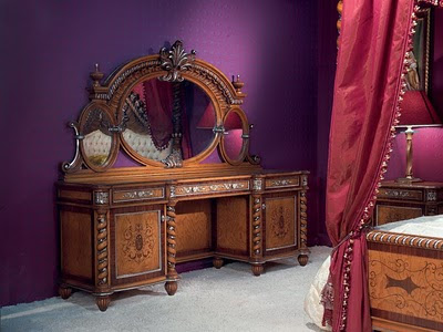 Bedroom Sets   on Classy Design Baroque Style Bedroom Dressing Table With Mirror And Bed
