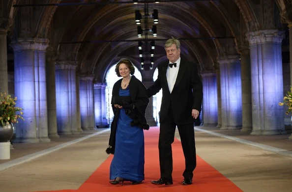Queen Beatrix hosts her final dinner as Queen for members of the royal family 