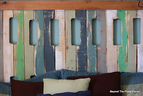 headboard, pallets, fusion mineral paint, reclaimed wood, beyond the picket fence,http://bec4-beyondthepicketfence.blogspot.com/2015/05/pallet-headboard.html 