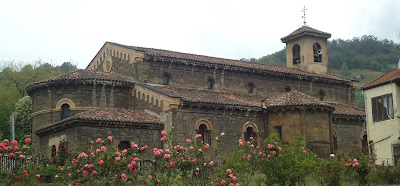 fachada este IGLESIA DE SANTA EULALIA Camino del Salvador