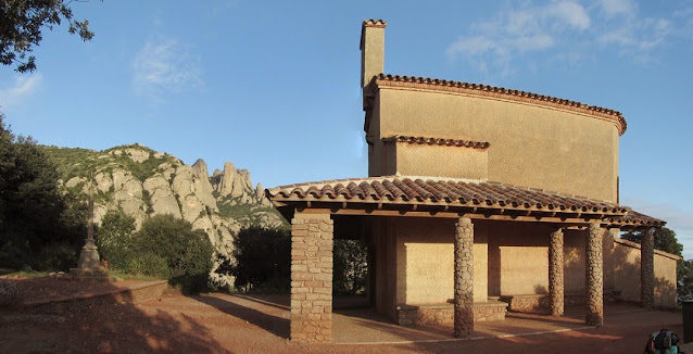 Serra de Montserrat-Ermites de Montserrat, Camí de Sant Miquel i ermita de Camí de Sant Miquel