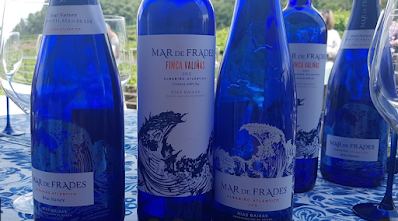 Imagen de botellas de vino de Bodega Mar de Frades