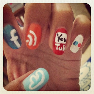 network social media nails