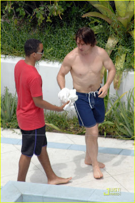 Katie Holmes & Tom Cruise Celebrates Birthday Pool Party