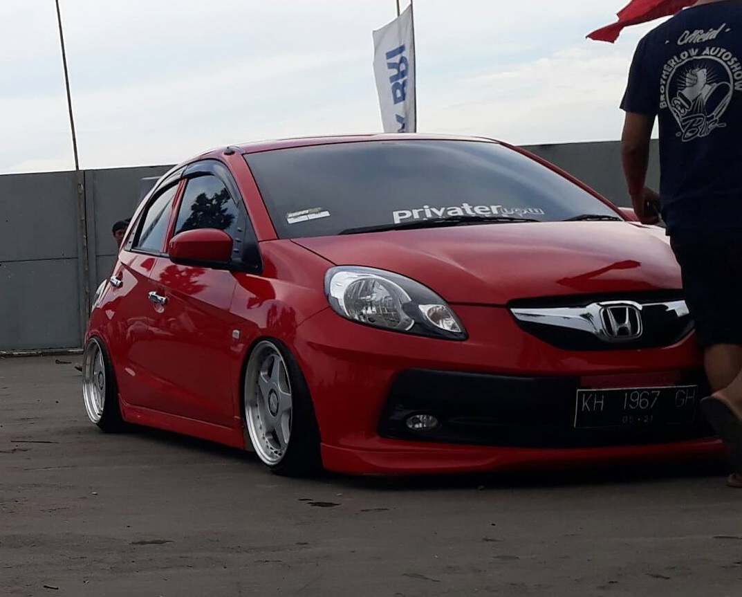  Modifikasi  Mobil  Ceper  Brio  Merah Keren Owner ido pang 