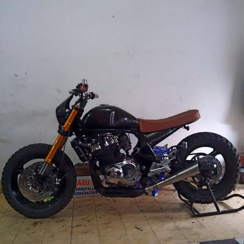 Foto Modifikasi Suzuki Bandit 400 Scrambler