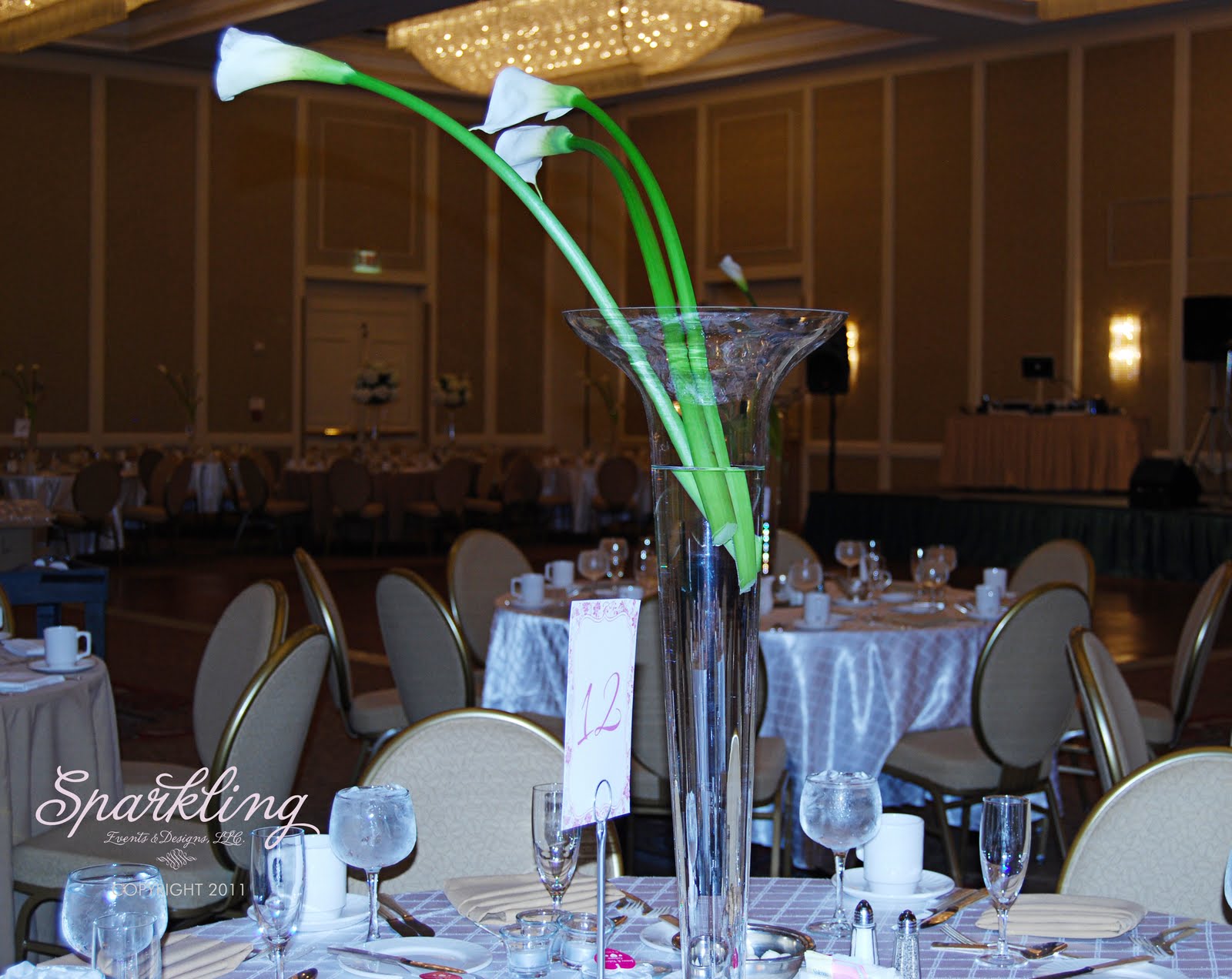lily wedding centerpieces