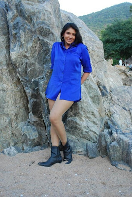 sangavi latest hot stills from her next tamil movie manmada rajyam