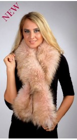 A real fox scarf from Amifur isn't just a winter essential