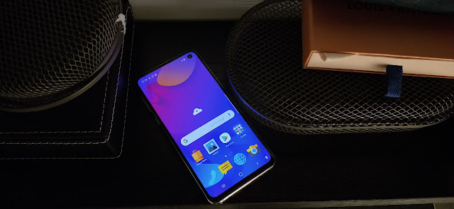 Samsung Galaxy S10e Features