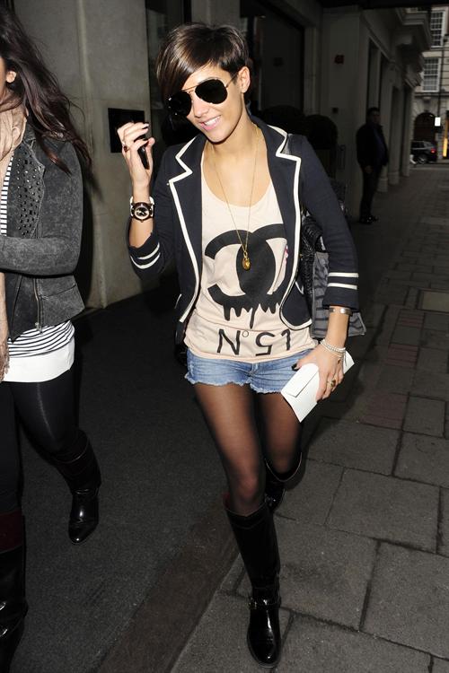 Here is a new nip slip of Frankie Sandford of the all female group The