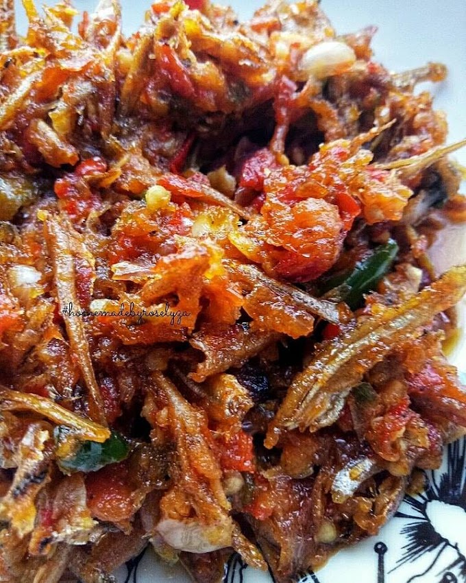 SAMBAL TOMATO IKAN BILIS GORENG..MEMANG TERANGKAT!!