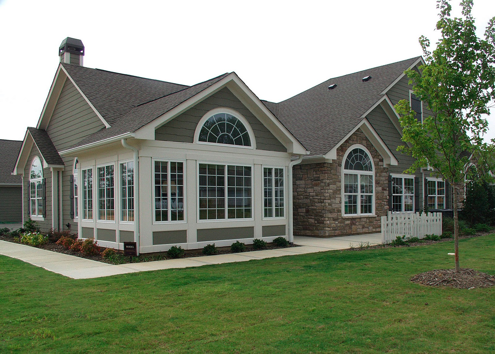 landscaping ideas for front of house in florida Ranch Style House Plans | 1600 x 1143
