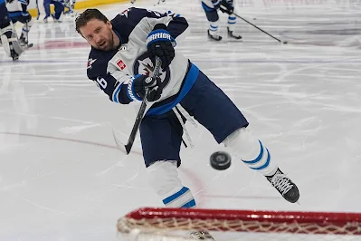 Blake Wheeler officially announces his retirement from hockey