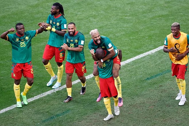 Camerún y Serbia firman un empate estéril
