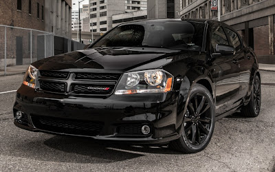 2013 Dodge Avenger Blacktop front three quarters view