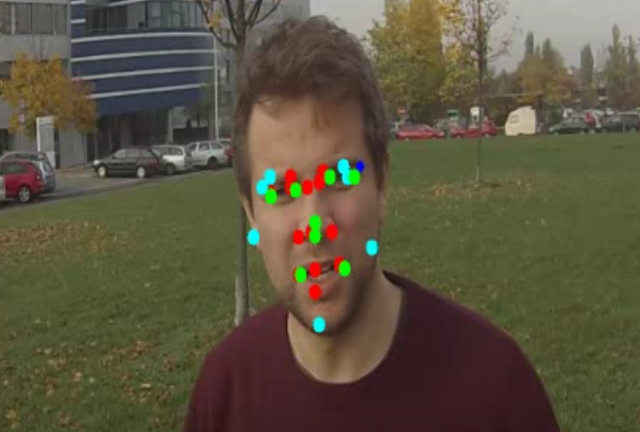 Face features detection opencv