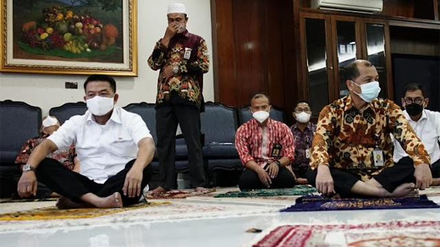 Moeldoko Tanggapi Heboh KLB Demokrat Dengan Unggah Foto Salat Jumat di Bekas Ruang Soeharto.lelemuku.com.jpg