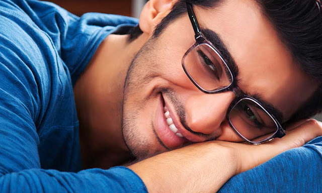 Smiling Arjun Kapoor Image in Two States