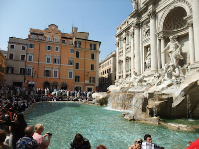 Trevi Fountain, rome italy, crowded, sunny, beautiful, popular