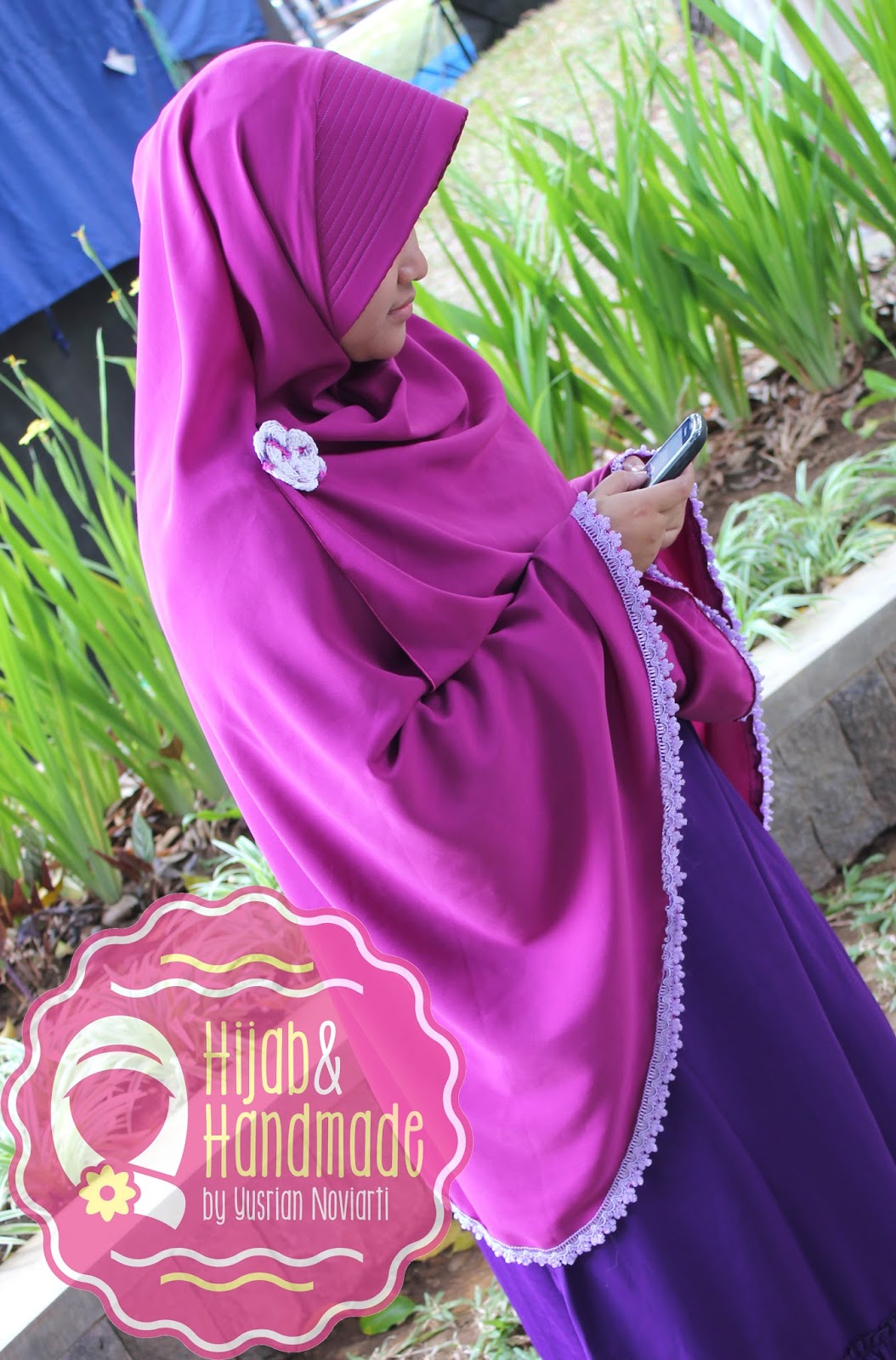Anggun dengan Hijab  Syar i 