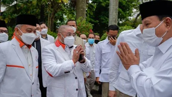 Pelan-pelan Prabowo Terkesan Main Mata dengan Oposisi