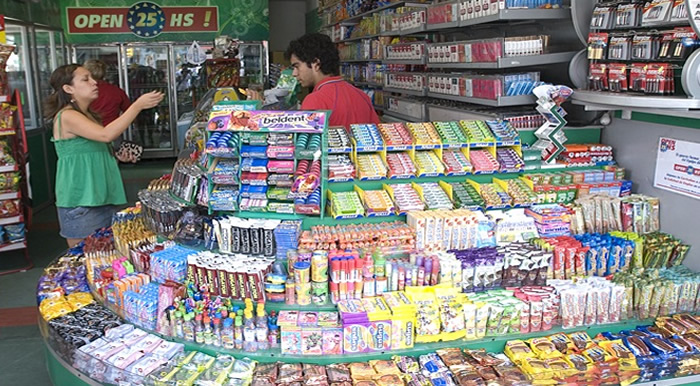 Imagen de un vendedor en maxikiosco