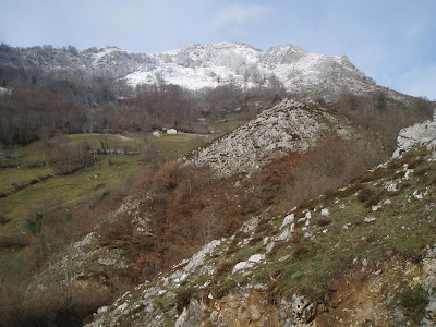 La Busllar durante la subida a Arniciu