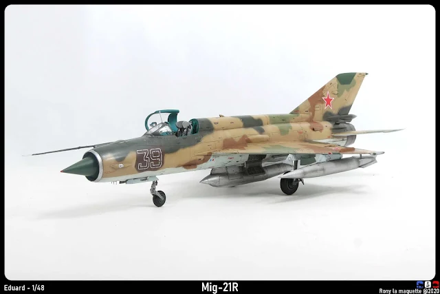 Maquette du Mig-21R de Eduard au 1/48.