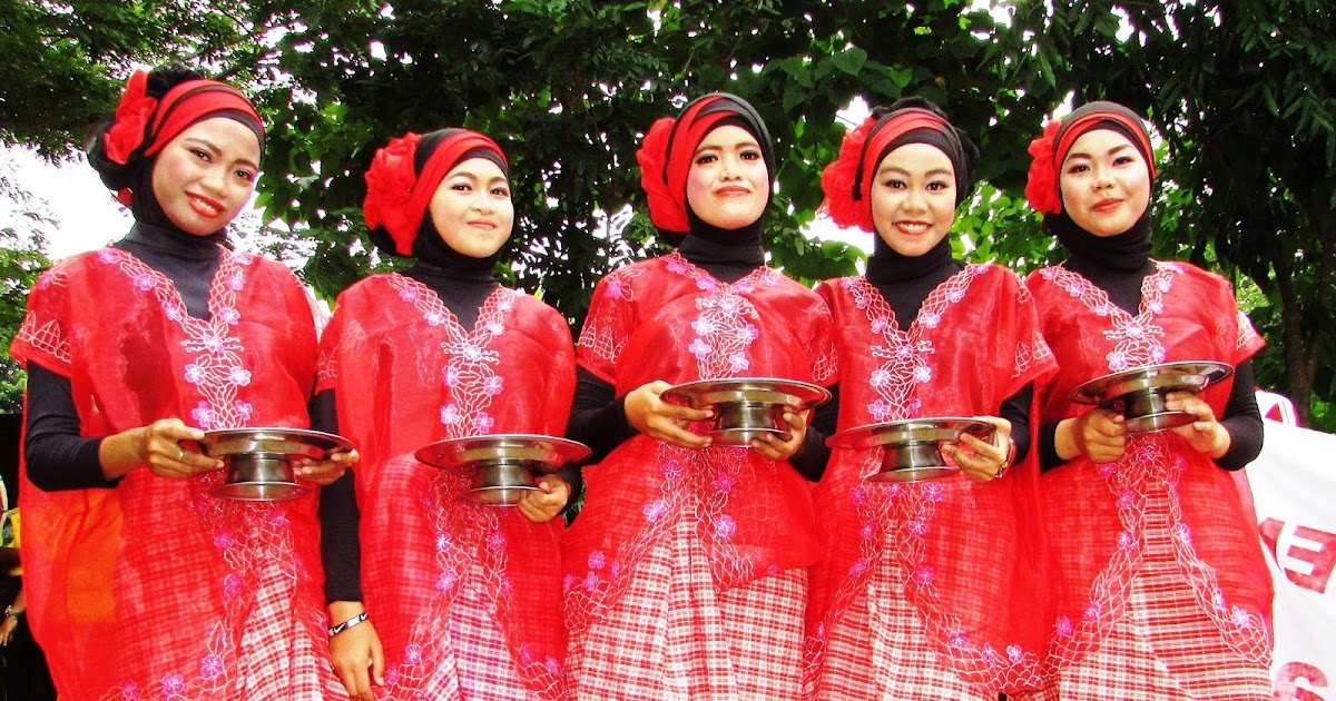  Baju Bodo Pakaian Adat Suku Bugis Makassar yang Mendunia