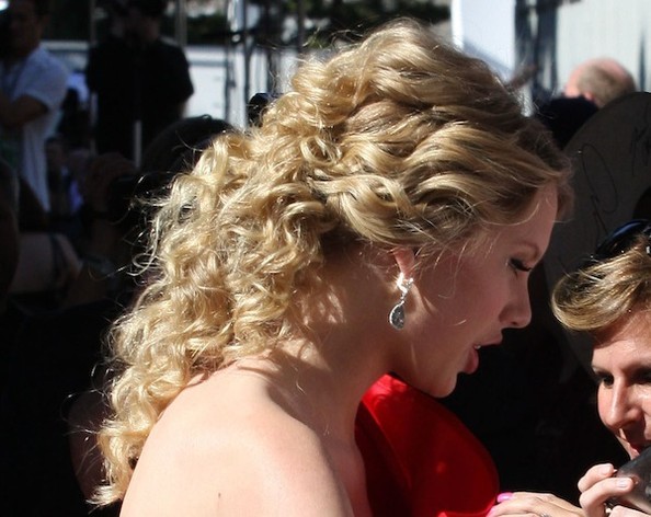 Lionel Messi Blog: Prom Half Up Half Down Updo Hairstyle 