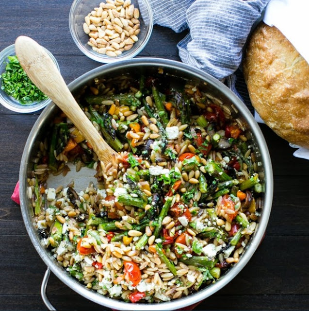 Lemon Garlic Orzo with Roasted Vegetables 