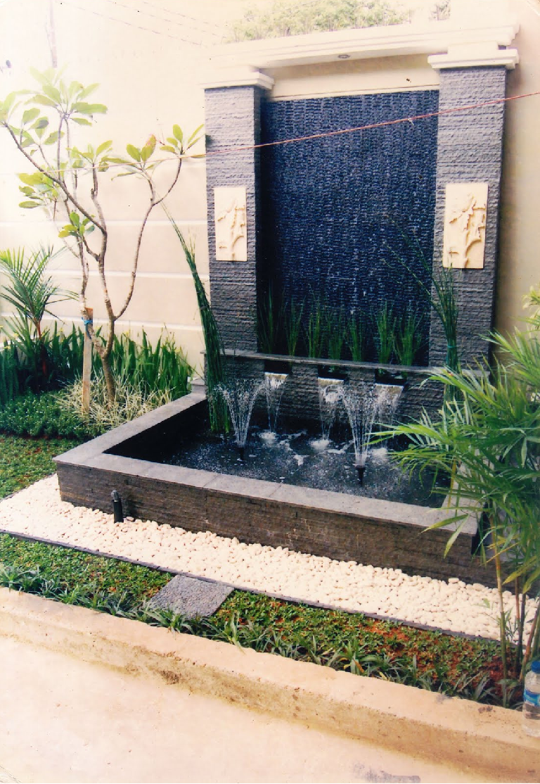 Desain Taman hias dengan kolam pancuran ~ Design Rumah