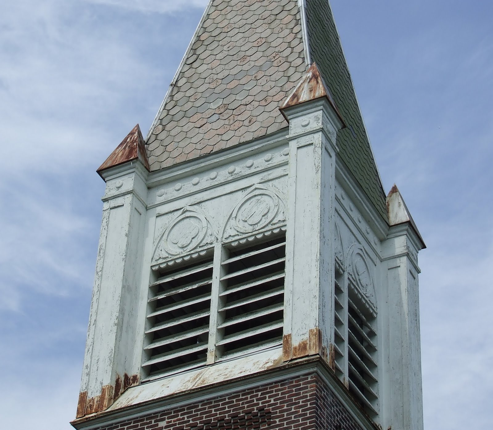 American Colonial Crown Mouldings 2011