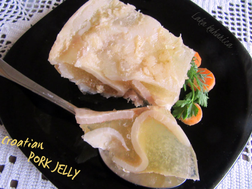 Croatian pork jelly by Laka kuharica: the texture of this pork jelly is bouncy, the flavor is meaty.