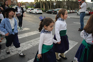 Lutxana aplaude el 60 aniversario del grupo de danzas Amaia