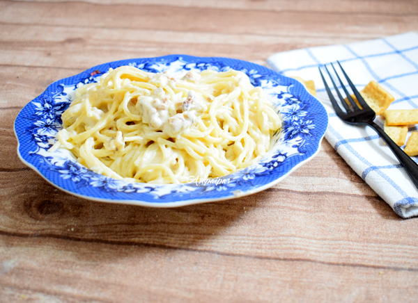 Espaguetis con Salsa de Provolone y Nueces. Vídeo Receta