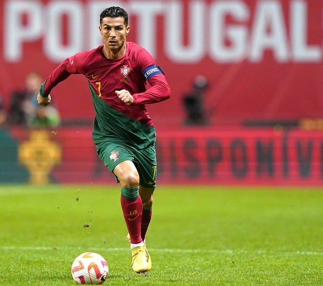 Why Footballor Cristiano Ronaldo Facing Legal Issues for Promoting Binance Exchange Ads