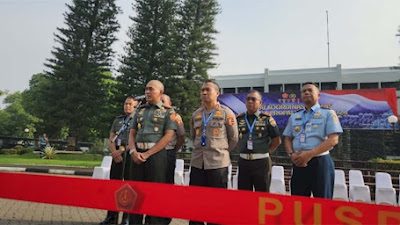 Prajurit TNI dan Polisi Diserukan Taat Hukum