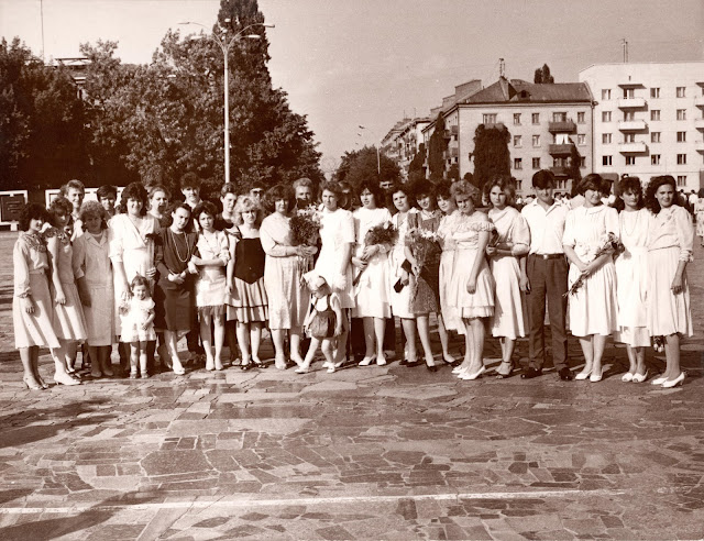 Група Матвієнко Я. І. на площі Перемоги (1990-ті)