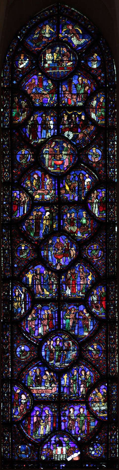 vitrail saint Sylvestre dans cathédrale Chartres