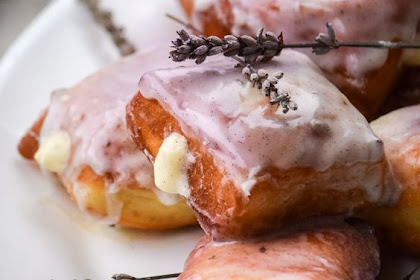   Lavender Vanilla Bean French Beignets (Vegan)